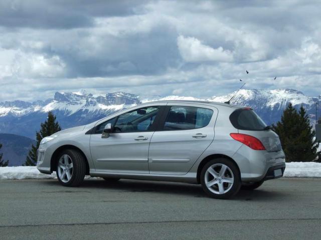 http://www.forum-peugeot.com/Forum/mesimages/20489/308 de Guillj- 38.jpg